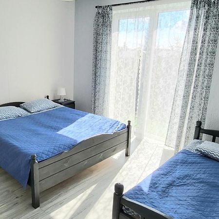 Emada- Pokoje Goscinne I Studia Ostrowo  Δωμάτιο φωτογραφία