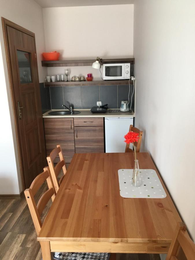 Emada- Pokoje Goscinne I Studia Ostrowo  Εξωτερικό φωτογραφία